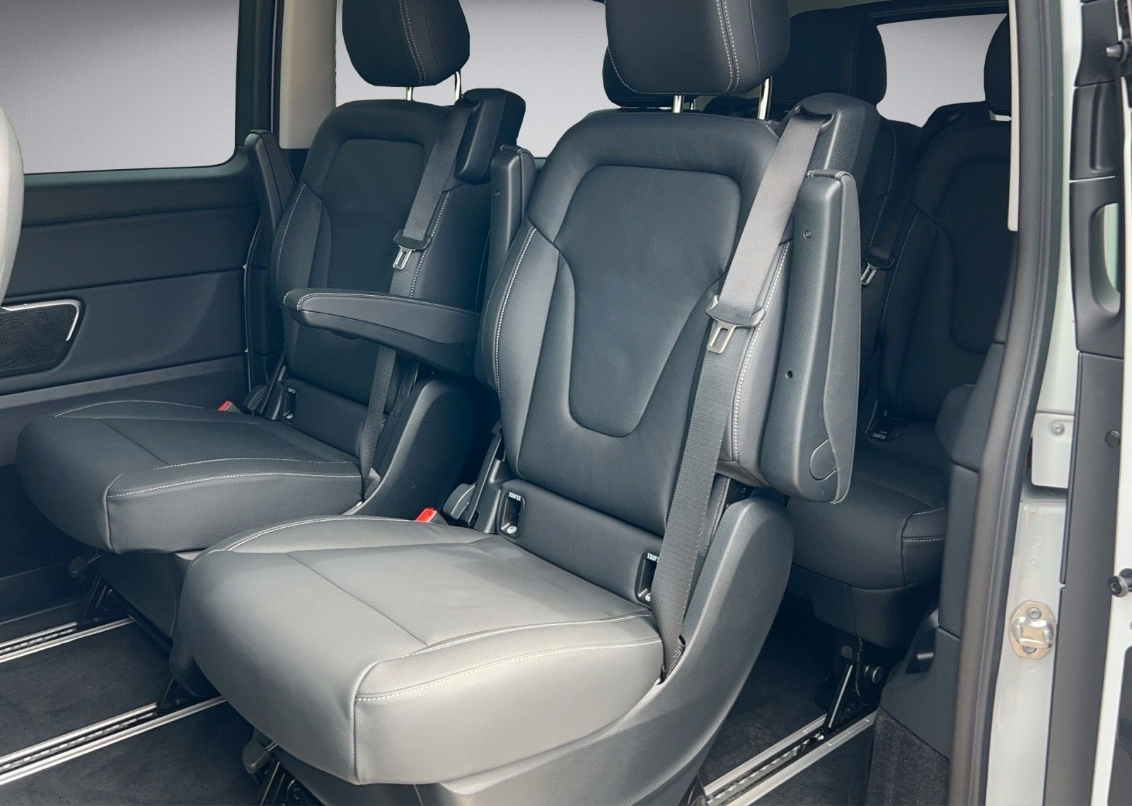 Mercedes-Benz V 300 d 4M EXTRALANG*AHK*360°*BURMESTER*DISTRONI foto 12