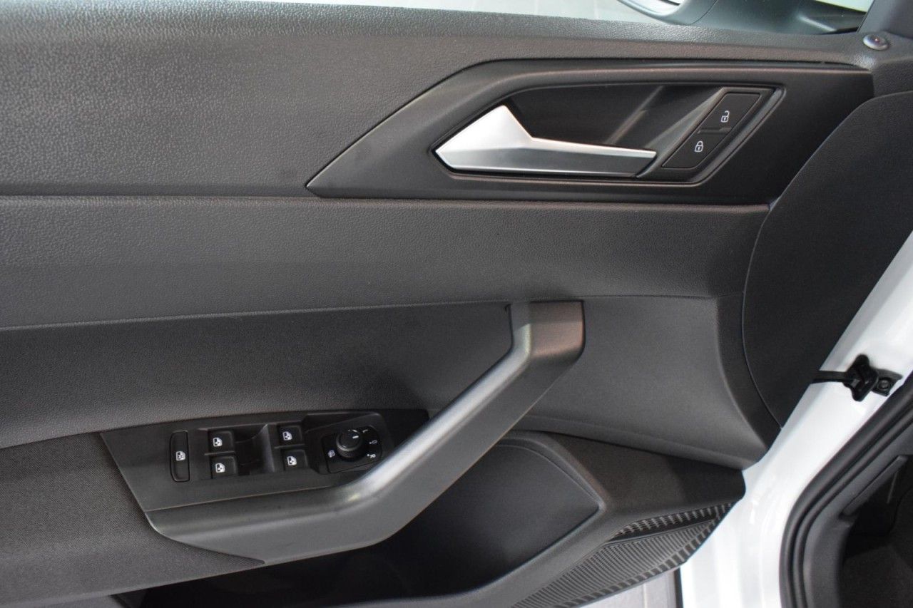 Volkswagen Taigo 1,0 l TSI LED SHZ PDC App-Connect Klima foto 6