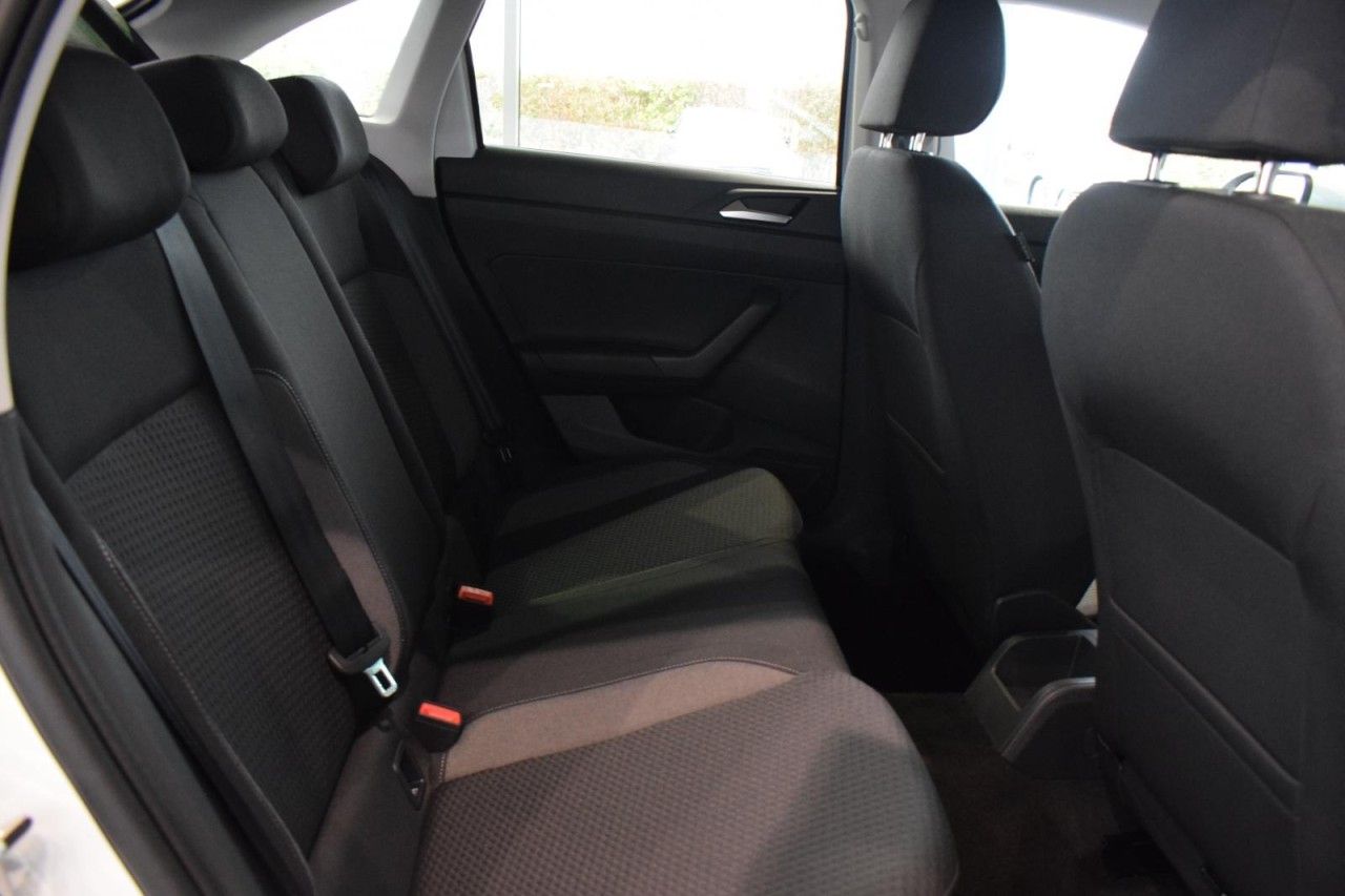 Volkswagen Taigo 1,0 l TSI LED SHZ PDC App-Connect Klima foto 8