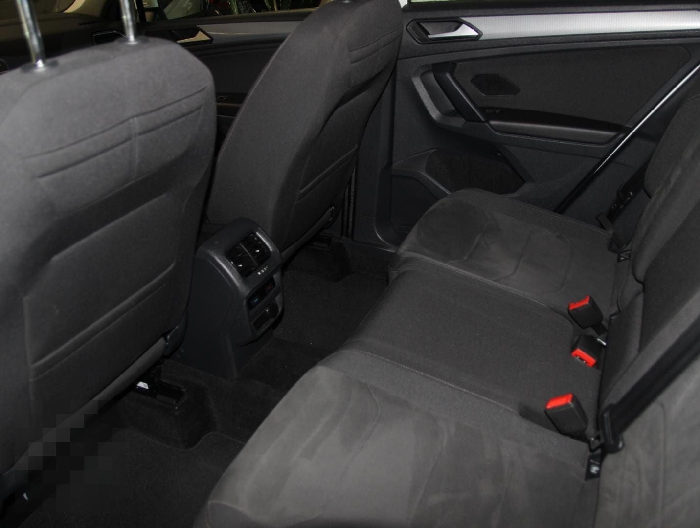 Volkswagen Tiguan Life 1.4 TSI,DSG,AHK,Lenkradhzg,Navi,Mass foto 6