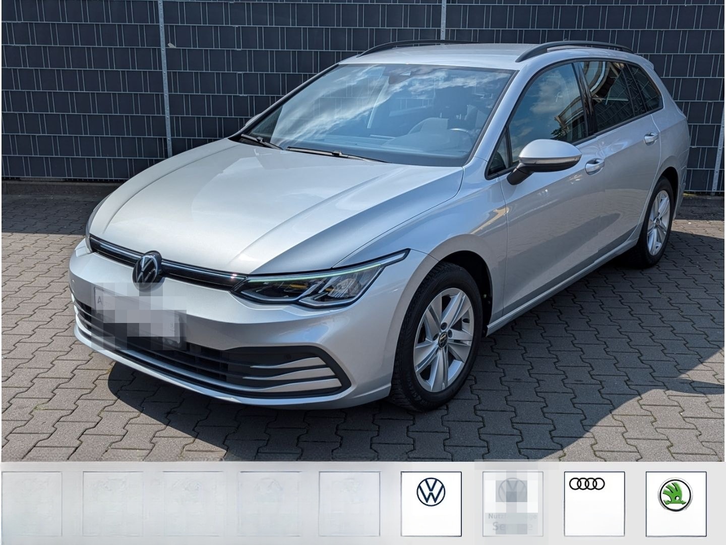 Volkswagen Golf VIII Variant1.0 eTSI DSG Life Navi Digitale foto 1