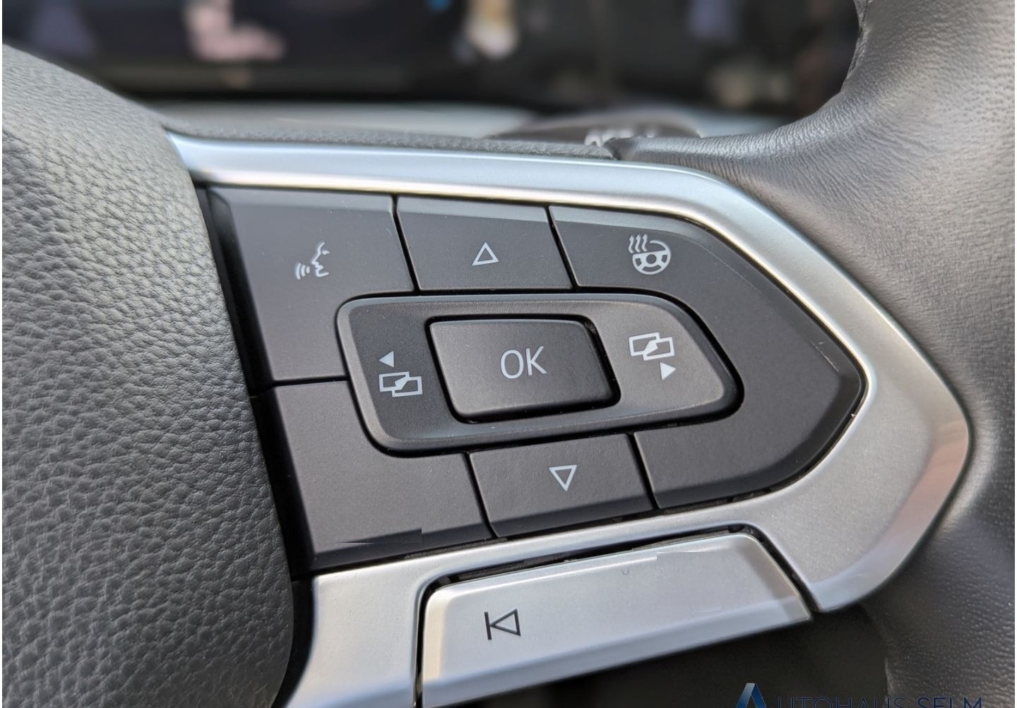 Volkswagen Golf VIII Variant1.0 eTSI DSG Life Navi Digitale foto 12