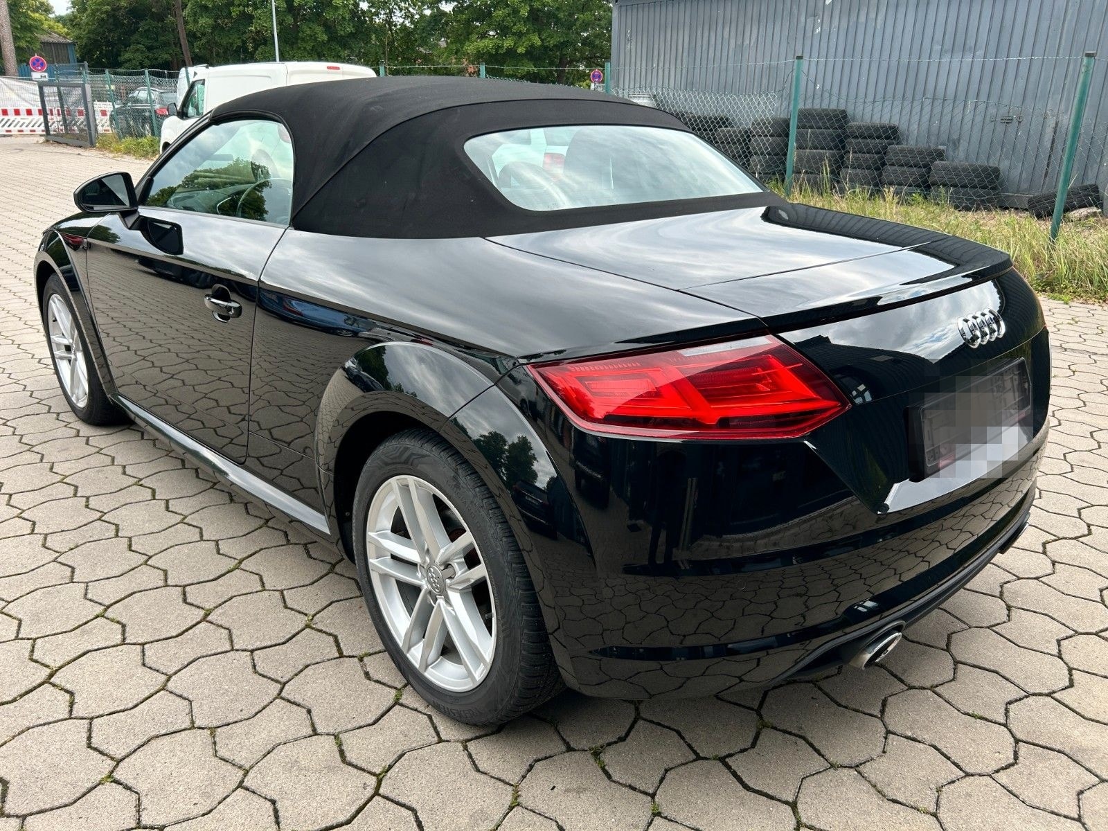 Audi TT Roadster 2.0 TDI ultra SHZ NAVI 2.HD foto 7