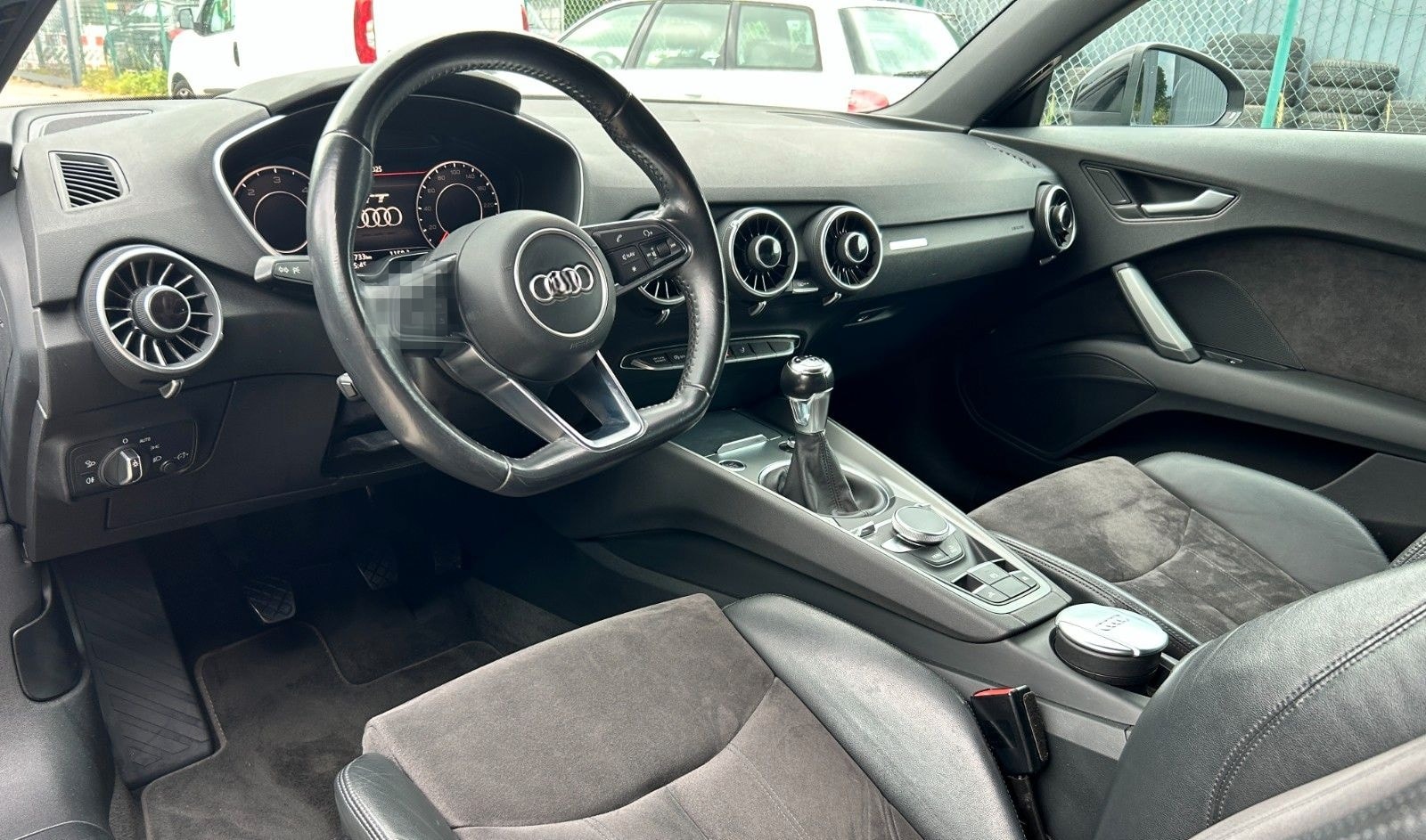 Audi TT Roadster 2.0 TDI ultra SHZ NAVI 2.HD foto 9