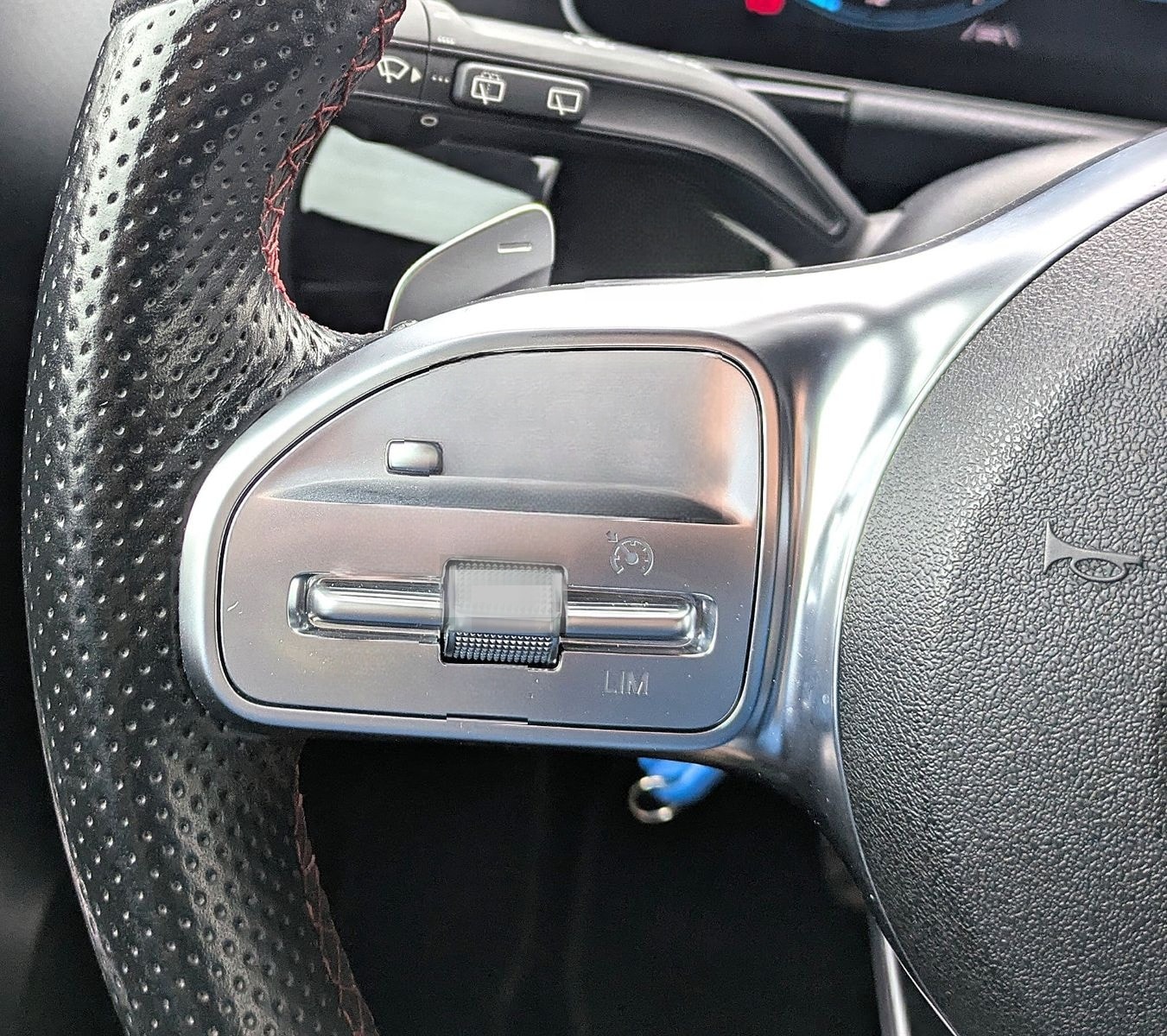 Mercedes-Benz B 180 d AMG PDC Kamera Alcantara foto 15