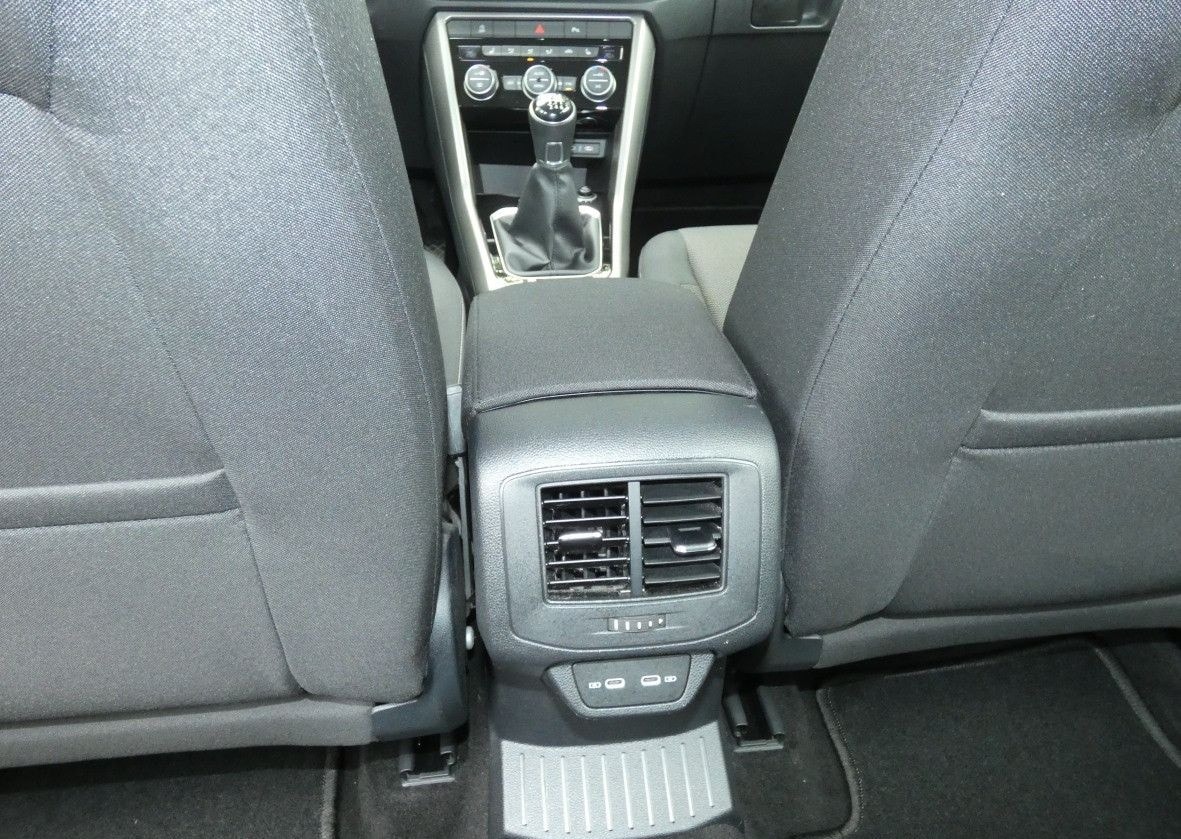 Volkswagen T-Roc Style, PDC vo+hi, Klima, MFL, Wi-Paket foto 13