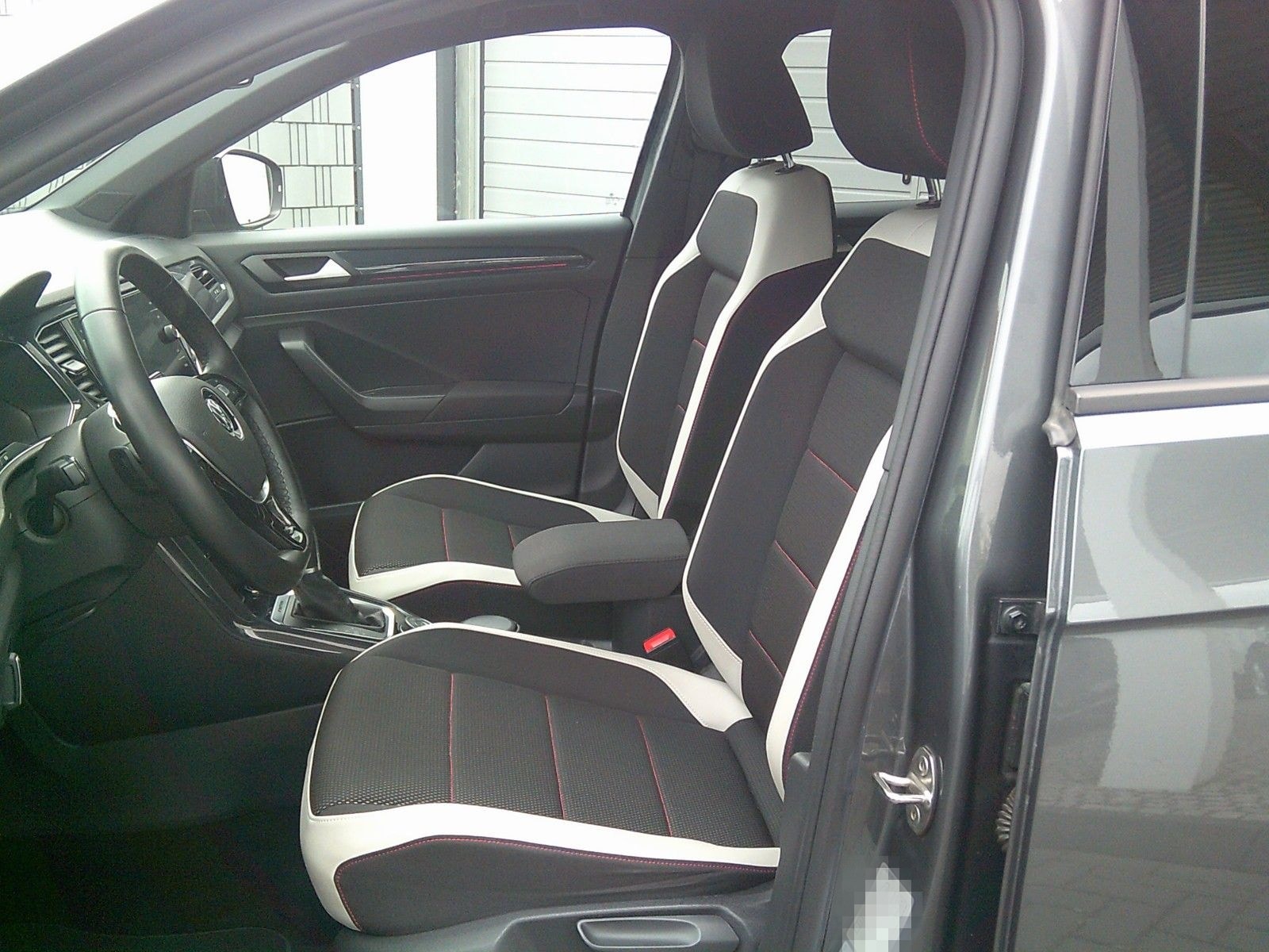 Volkswagen T-Roc DSG Sport 4Motion  2.HAND,NAVI,LED,SHZ foto 11