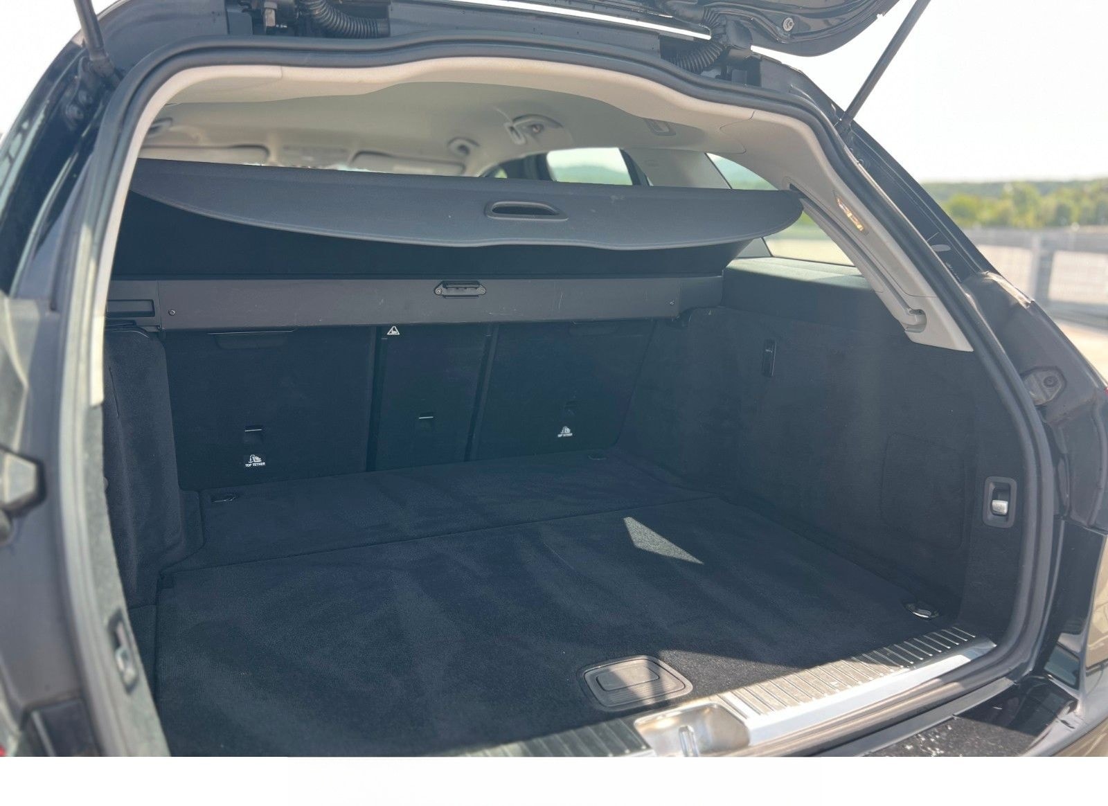 Mercedes-Benz C180 T AVANTGARDE 9G-TRONIC LED*KAM*SPUR*TOT*NAV foto 24