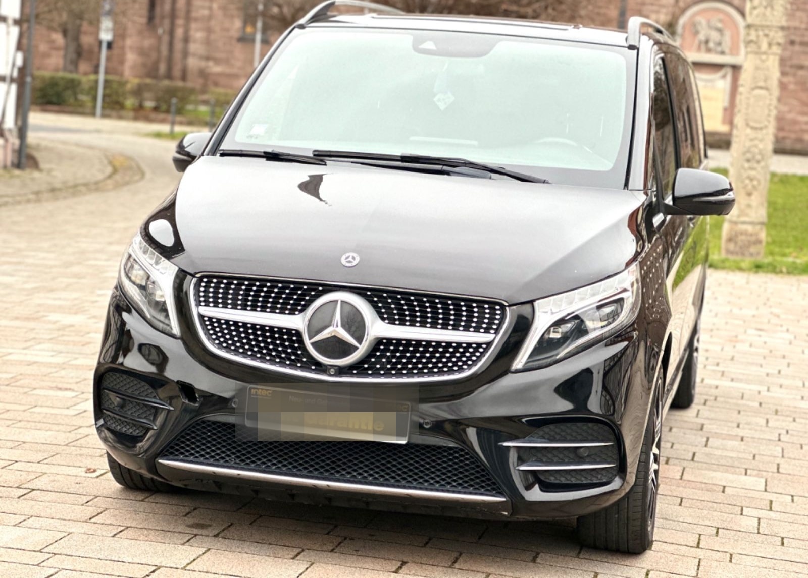 Mercedes-Benz V 300 d Lang AMG. 7 Sitze Automatik Avantgarde foto 2