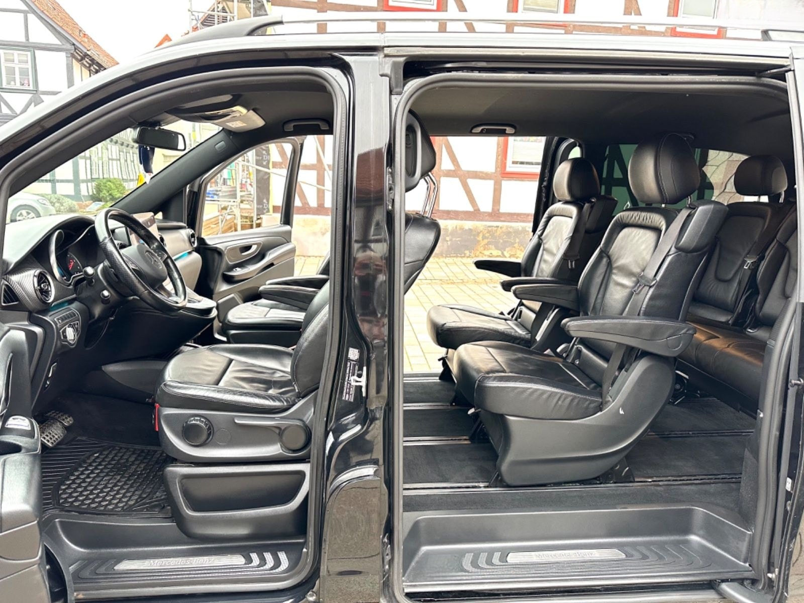 Mercedes-Benz V 300 d Lang AMG. 7 Sitze Automatik Avantgarde foto 18