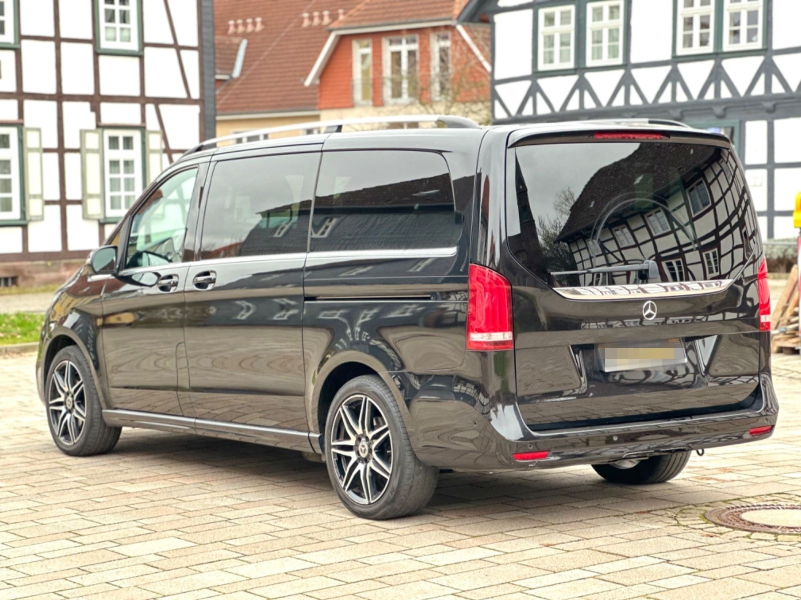 Mercedes-Benz V 300 d Lang AMG. 7 Sitze Automatik Avantgarde foto 10