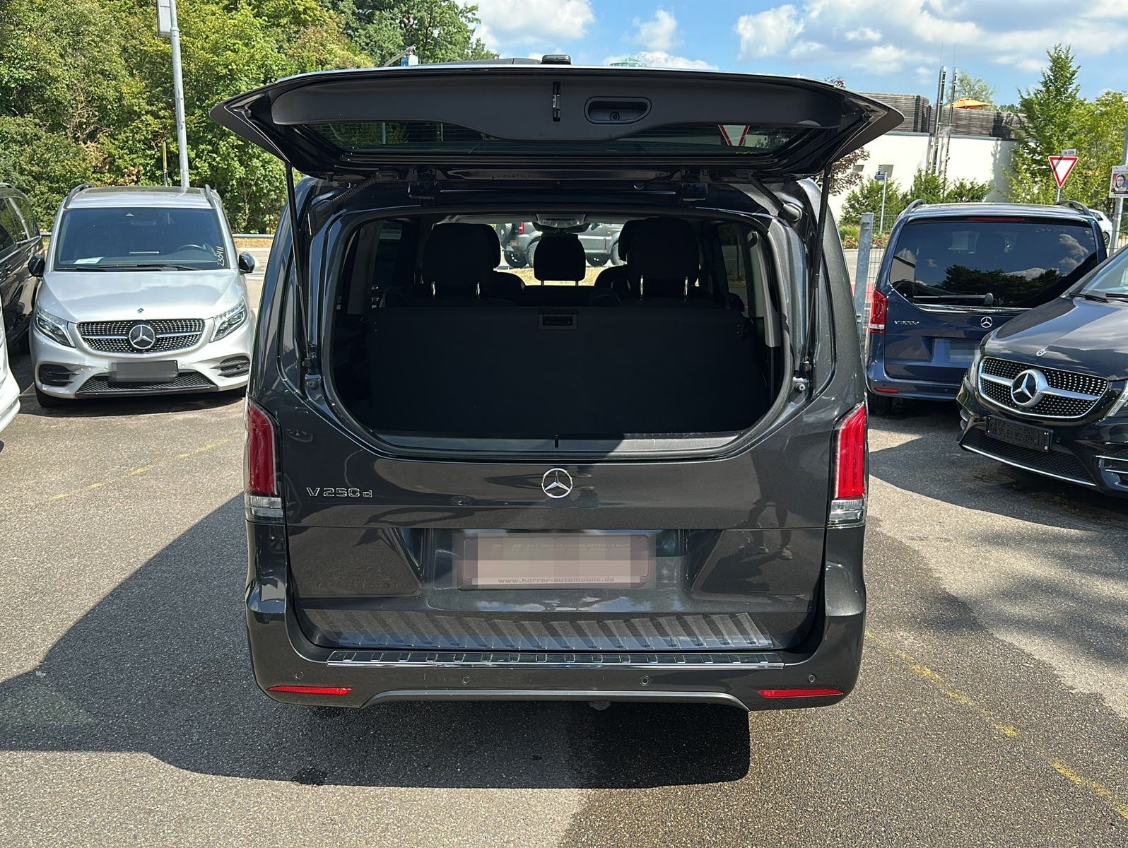 Mercedes-Benz V 250 d lang Style 4M AMG Line Dist el.Tür foto 13