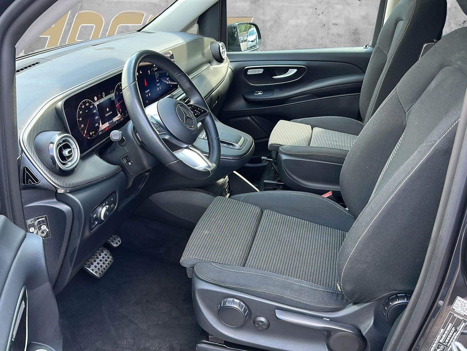 Mercedes-Benz V 250 d lang Style 4M AMG Line Dist el.Tür foto 18