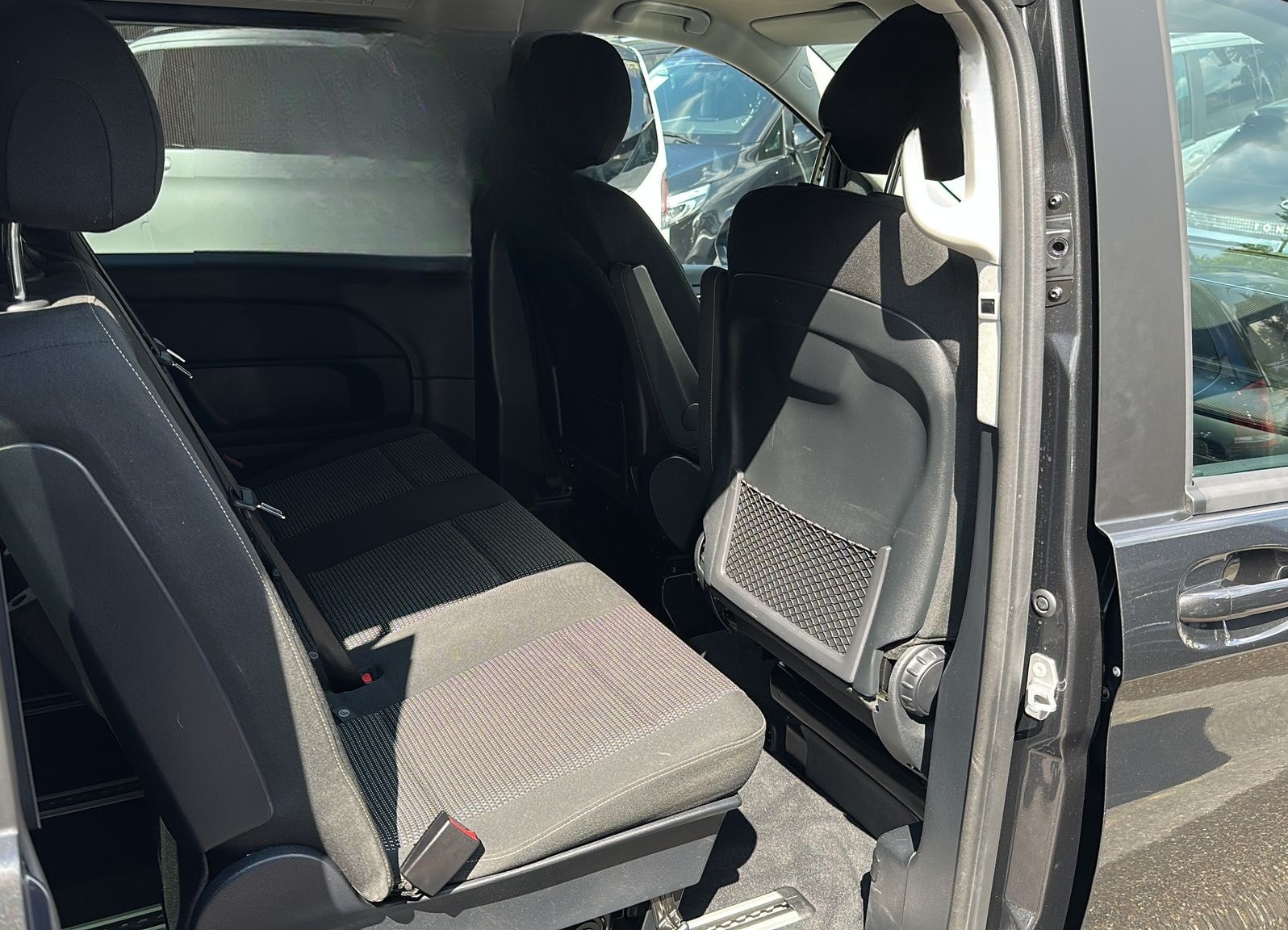 Mercedes-Benz V 250 d lang Style 4M AMG Line Dist el.Tür foto 23