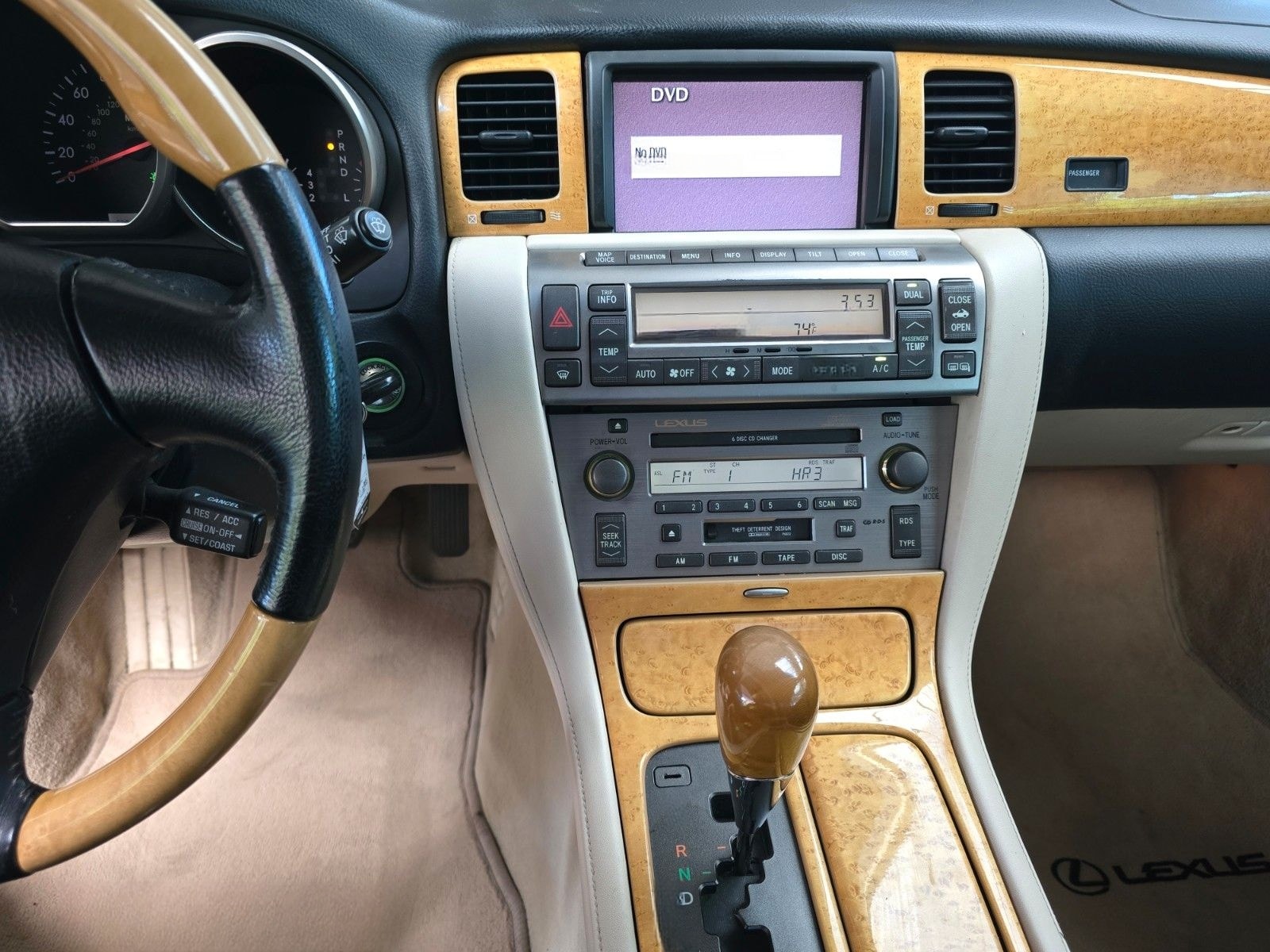 Lexus SC 430 V8 BI-COLOUR-LEDER/NAVI/MEMORY/SZH/PDC foto 22