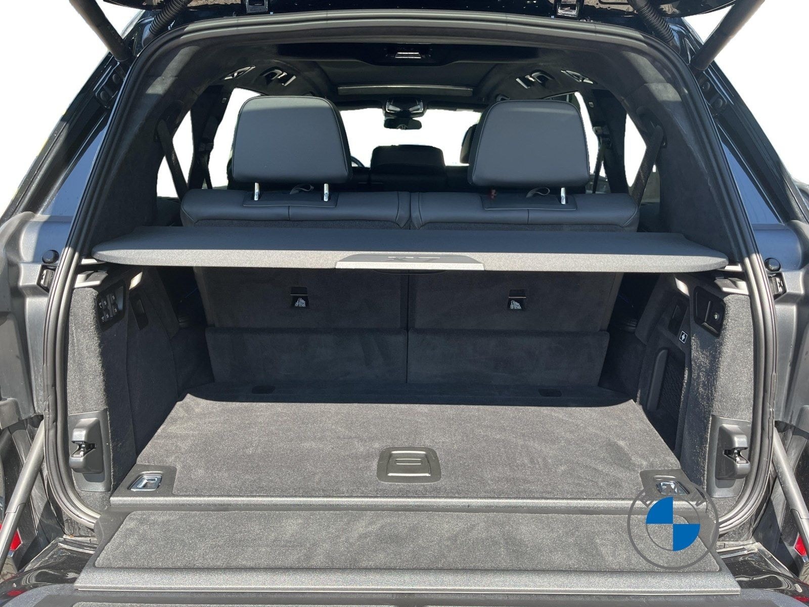 BMW X7 M60i xDrive Autobahnas Pano Sky AHK Sthzg H/K foto 20