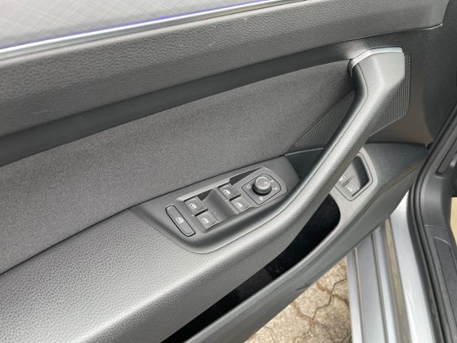 Volkswagen Passat Variant GTE 1.4 TSI AHZV+LED+NAV+ALU foto 15