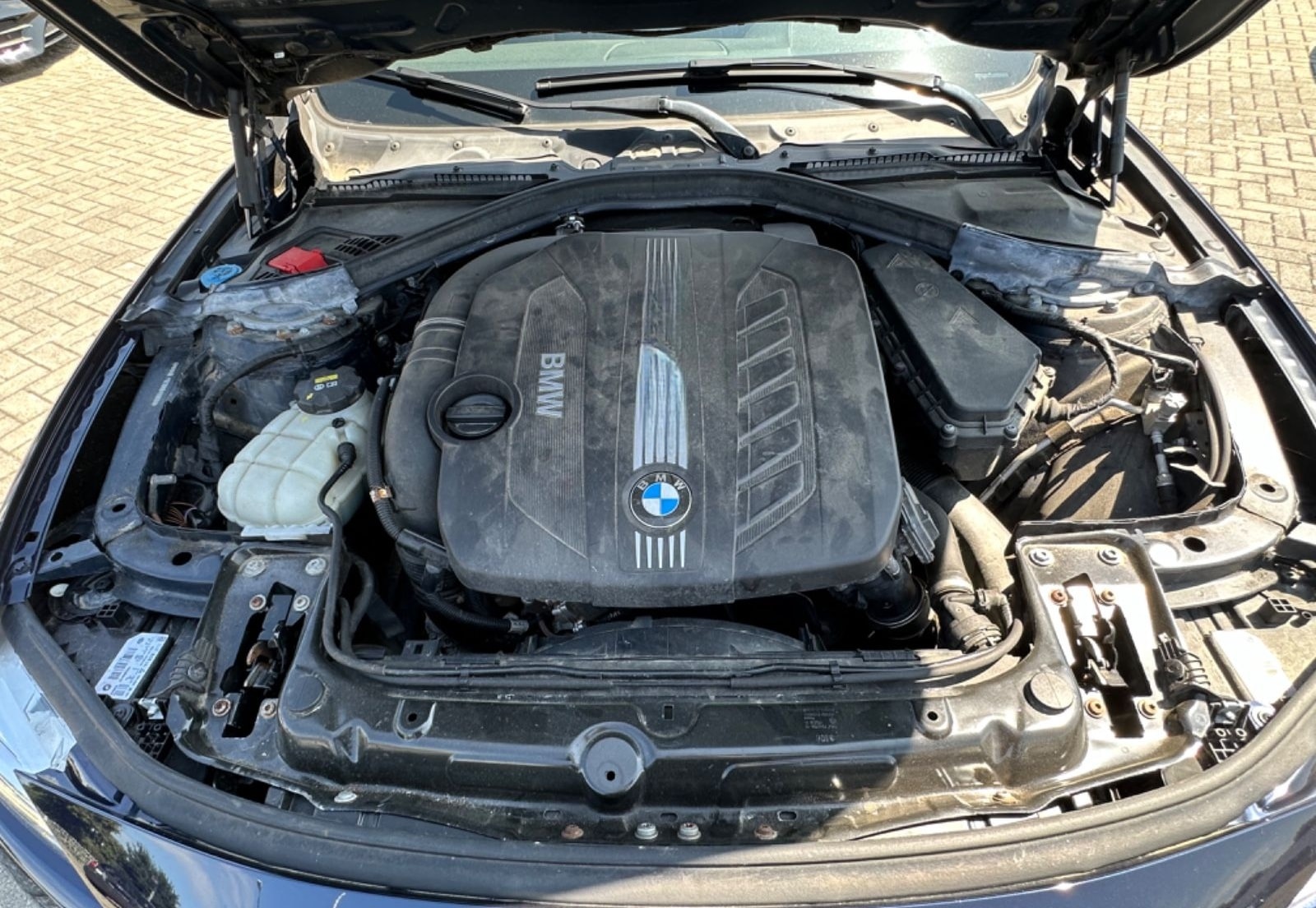 BMW 335d Touring xDrive Sport Line *LCI*PANO*SPUR* foto 15