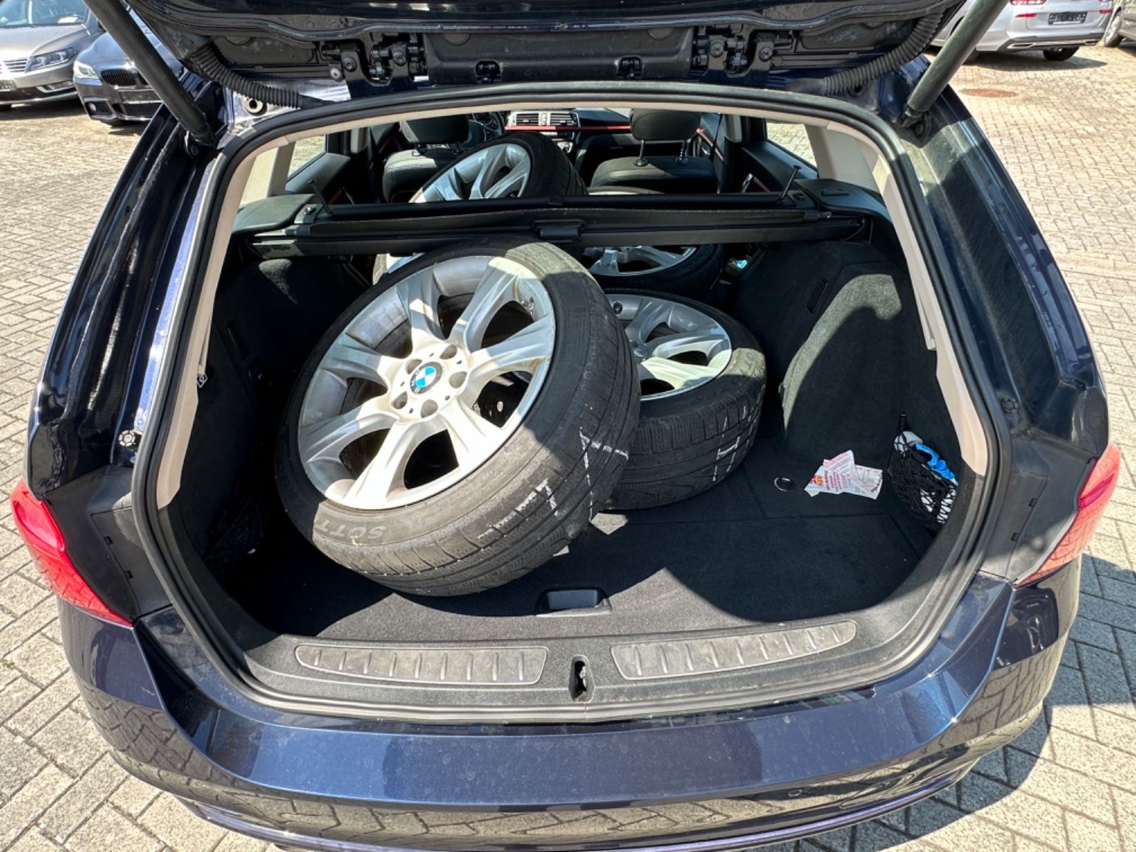 BMW 335d Touring xDrive Sport Line *LCI*PANO*SPUR* foto 5