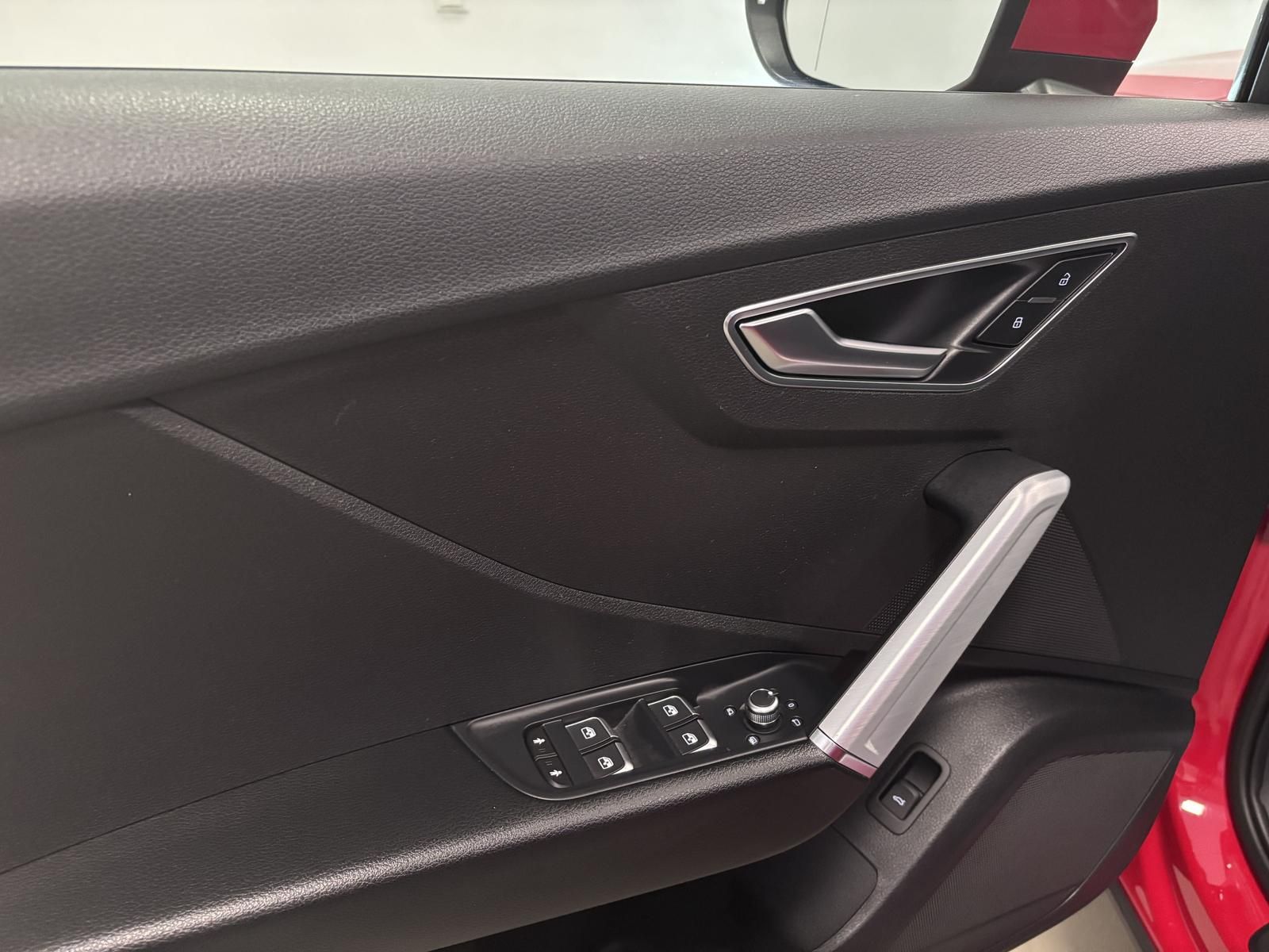 Audi Q2 TDI quattro S-Line LED Navi SFW Sound foto 20