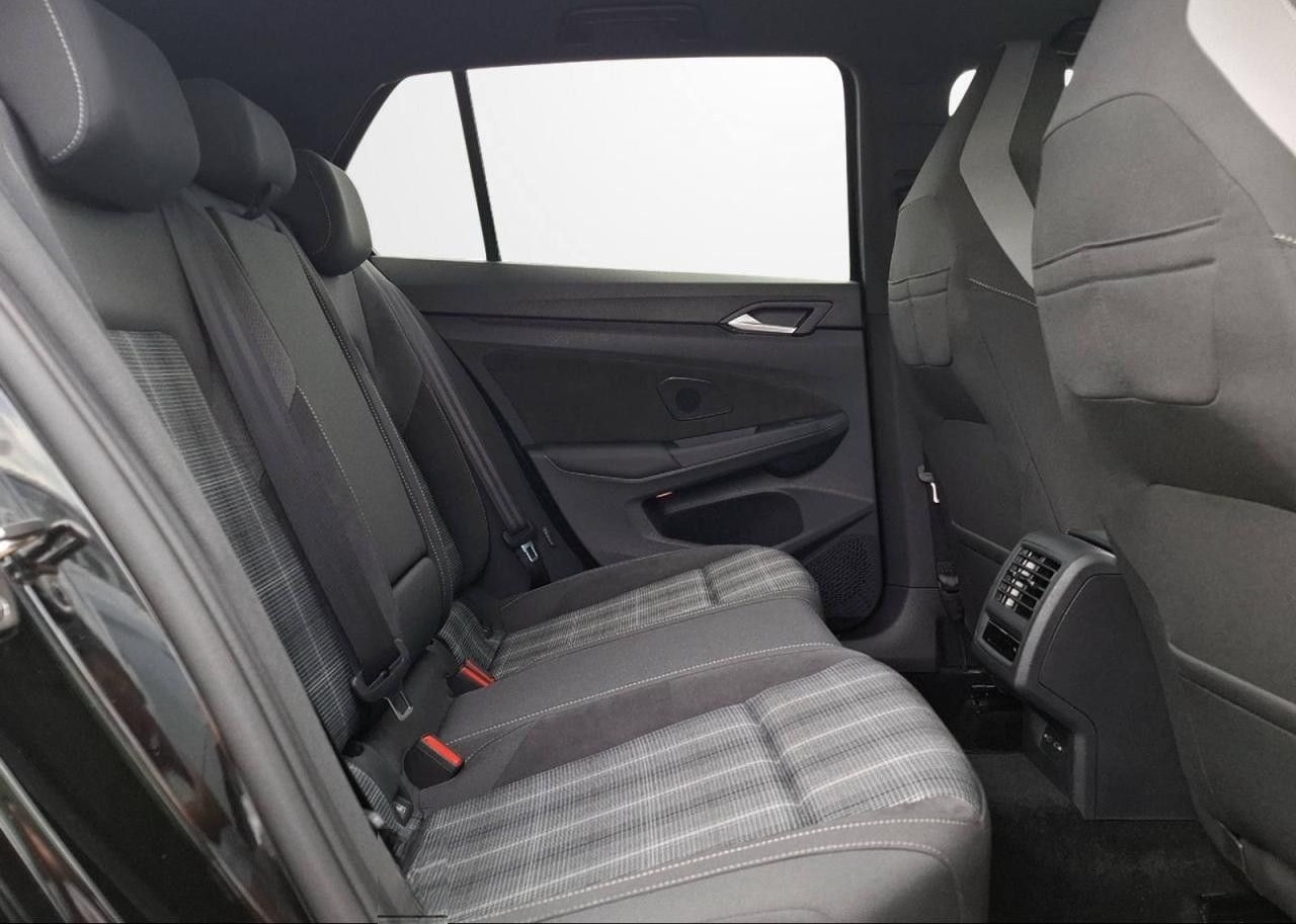 Volkswagen GOLF VIII GTD 2.0 TDI DSG IQ.LIGHT+CAM+H&K+APP foto 12