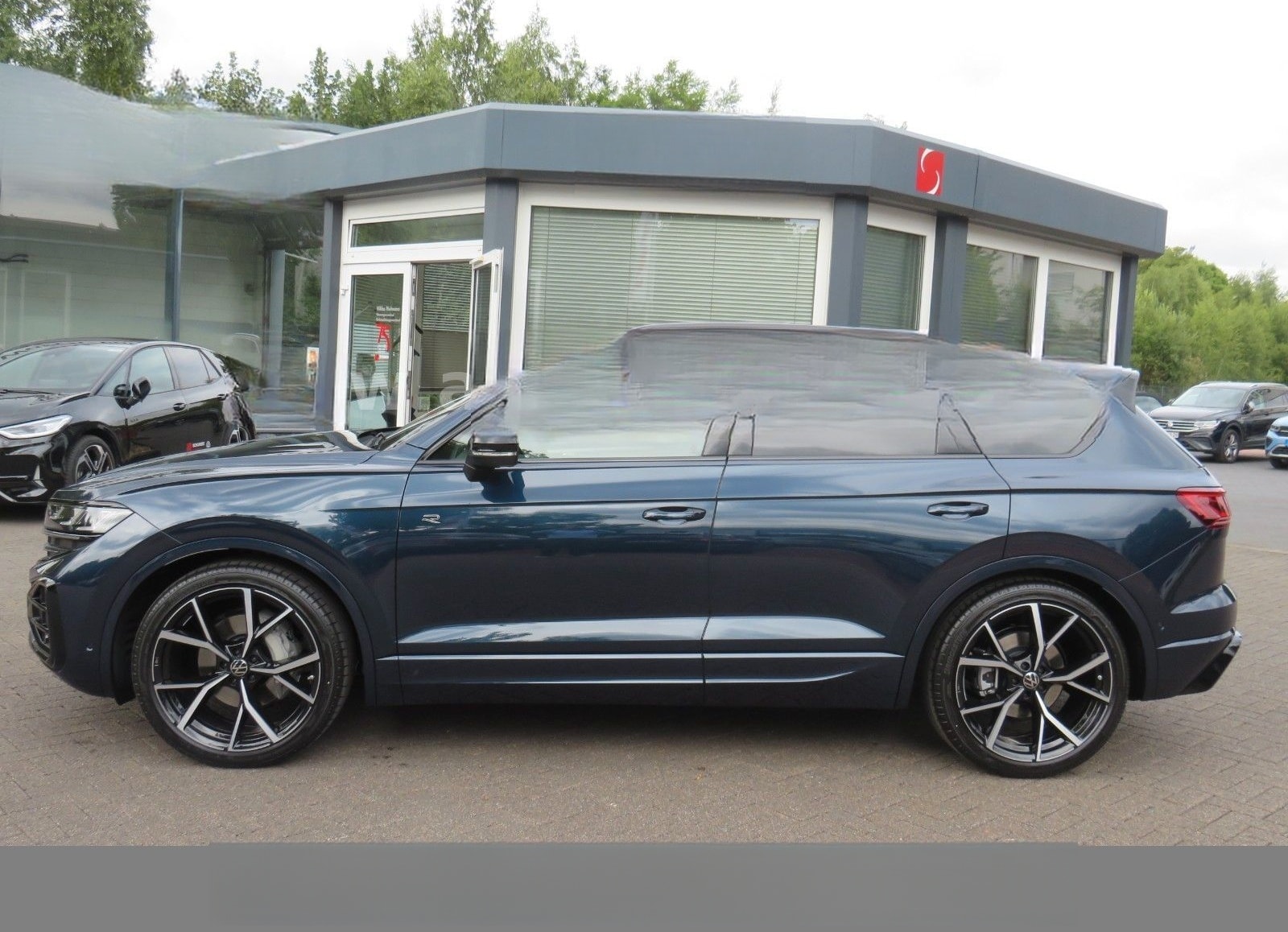 Volkswagen Touareg 3.0 TDI 4Motion R-Line foto 2