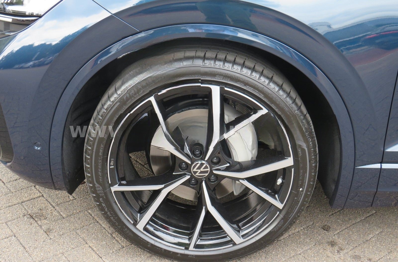 Volkswagen Touareg 3.0 TDI 4Motion R-Line foto 17