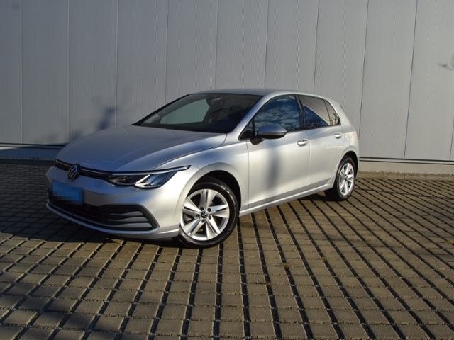 Volkswagen Golf VIII 1.5 TSI Life LED/NAVI+VZE/16-ZOLL/PDC/ foto 2