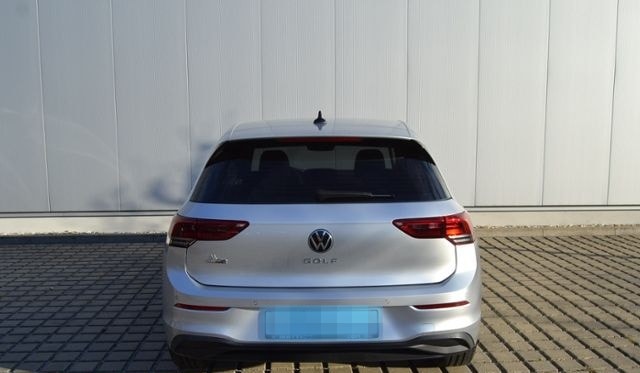 Volkswagen Golf VIII 1.5 TSI Life LED/NAVI+VZE/16-ZOLL/PDC/ foto 13