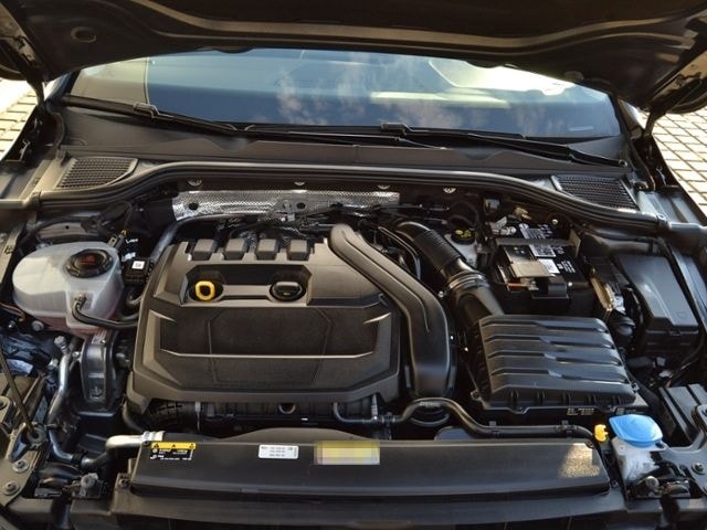 Volkswagen Golf VIII 1.5 TSI Life LED/NAVI+VZE/16-ZOLL/PDC/ foto 14