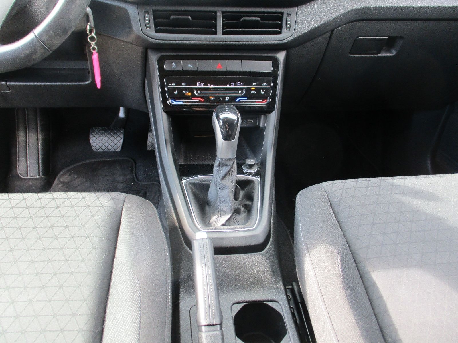 Volkswagen T-Cross Life DSG KAM ACC  Ready2Disc. foto 15