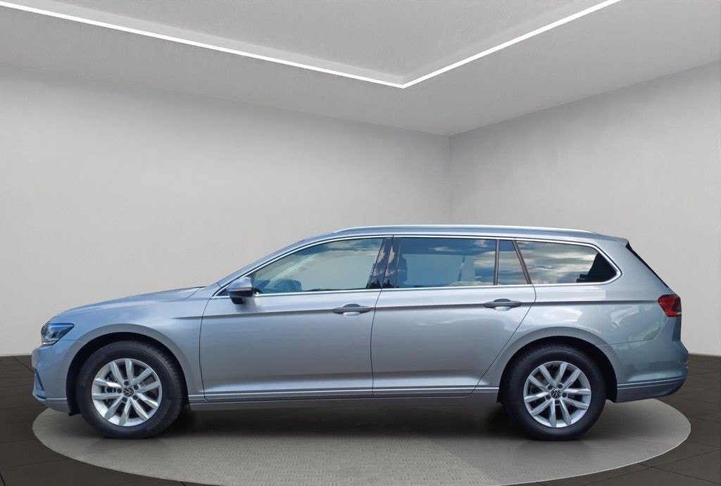 Volkswagen Passat Variant 2.0 TDI SCR DSG Business foto 2