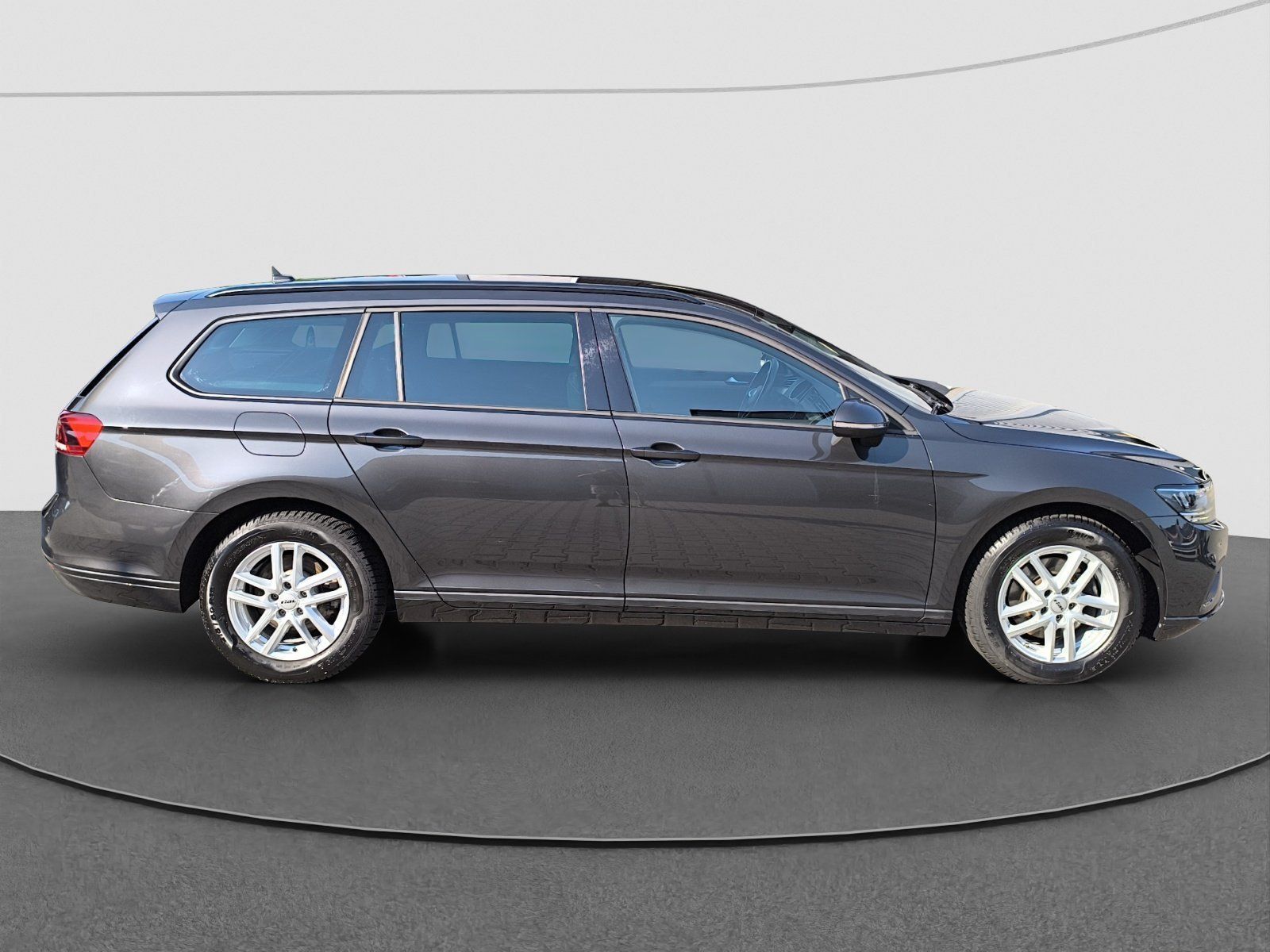 Volkswagen Passat Variant 1.5 TSI ACC LED NAVI foto 11