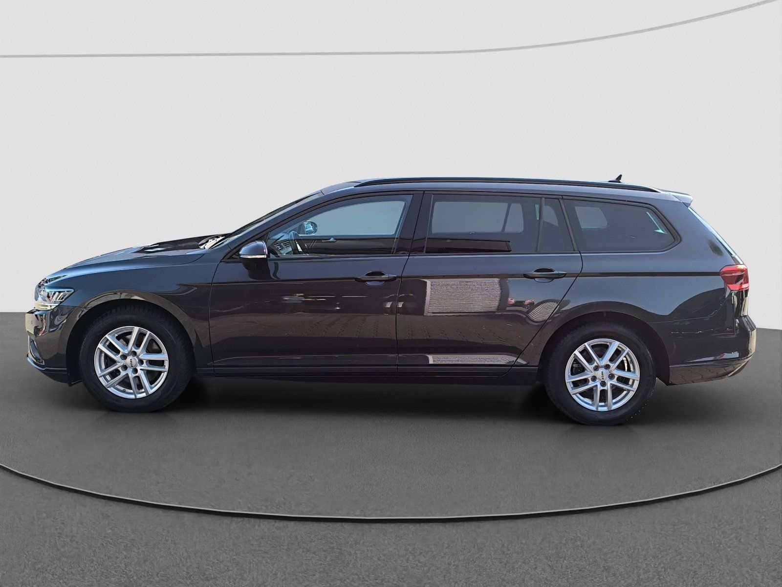 Volkswagen Passat Variant 1.5 TSI ACC LED NAVI foto 7