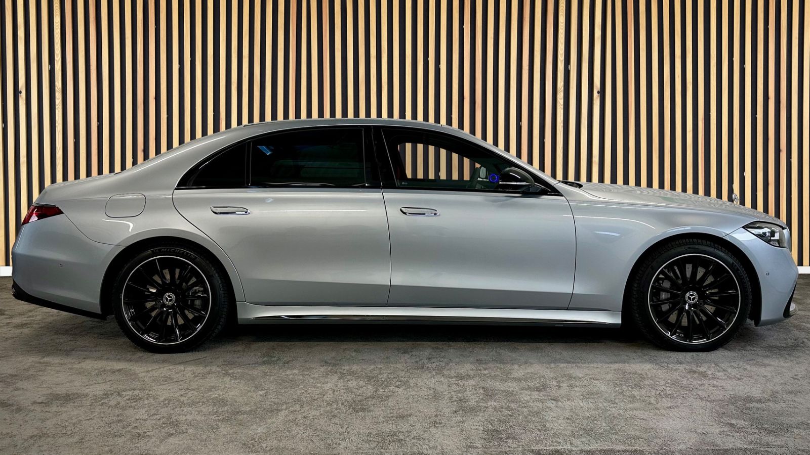 Mercedes-Benz S 580 4MATIC Lang/AMG/E-ACTIVEBODY/4DBURM/10°HL foto 3