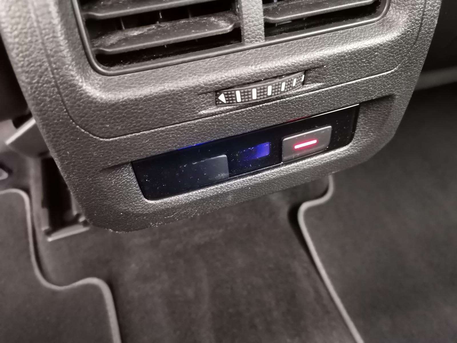 Volkswagen Touran 2.0 TDI DSG Comfortline Klimaaut.|DAB+Rad foto 11