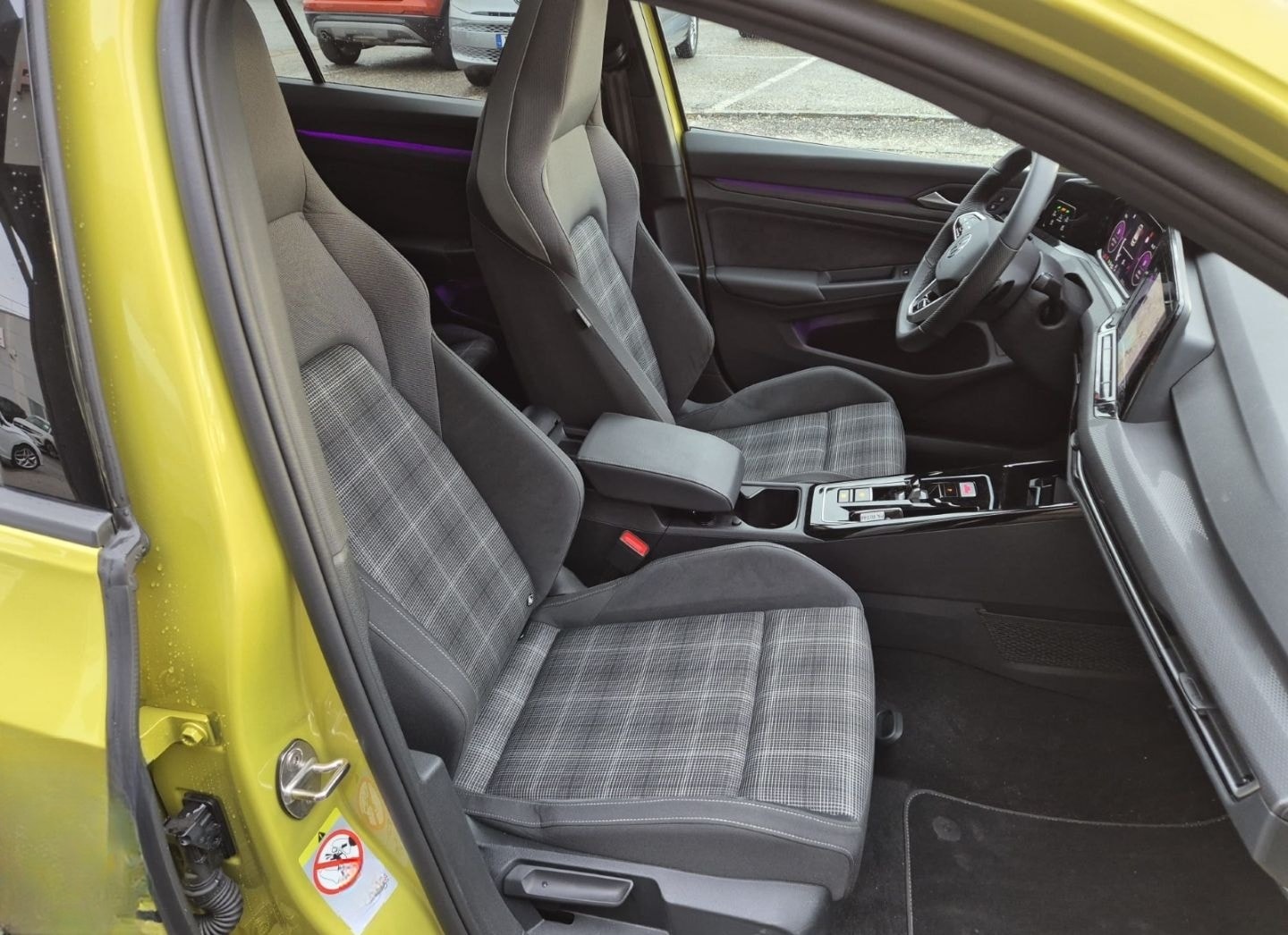 Volkswagen Golf VIII GTD TDI*DSG IQ-LED Panodach R-Kam 19* foto 11