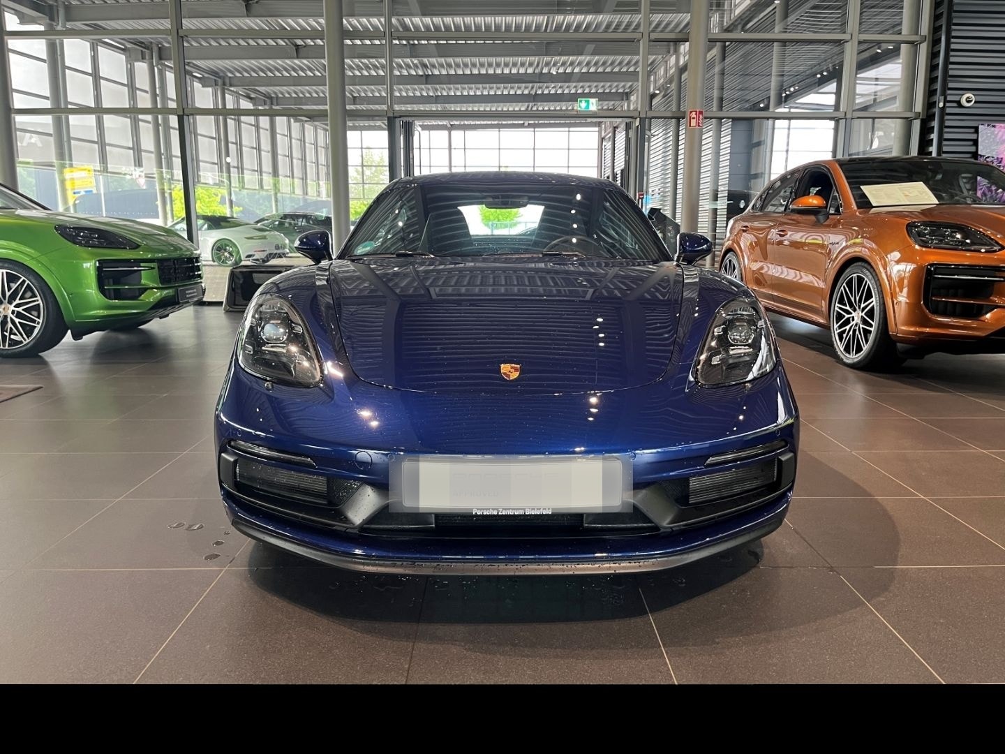 Porsche Cayman 718 GTS 4.0 Enzianblau Sportabgasanlage foto 2