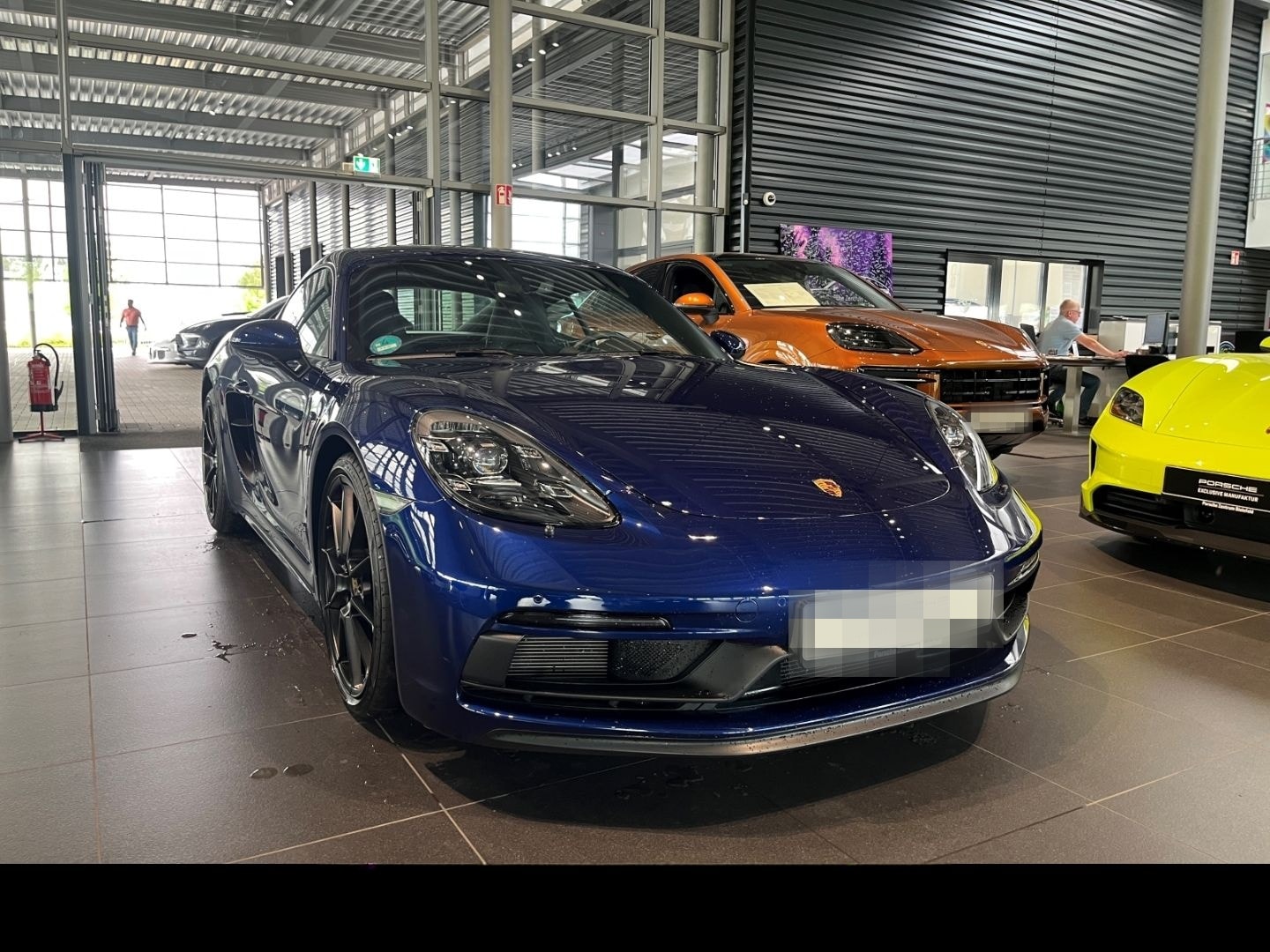 Porsche Cayman 718 GTS 4.0 Enzianblau Sportabgasanlage foto 3