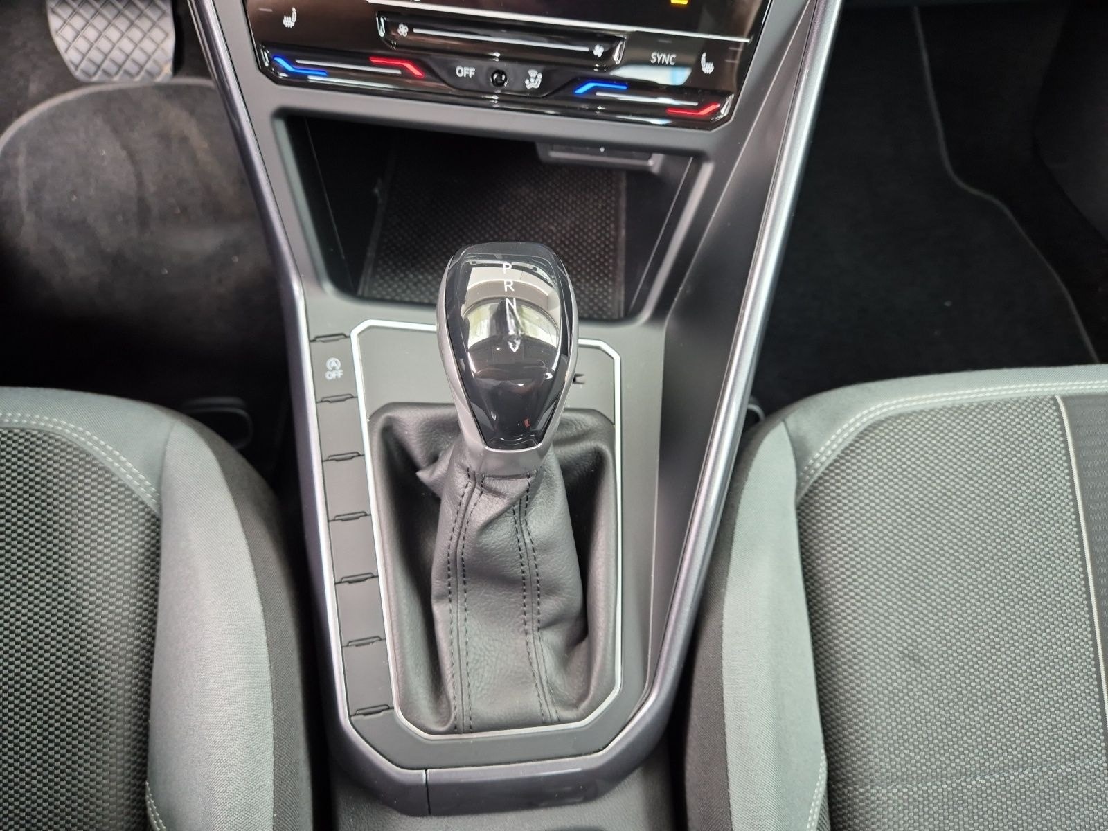 Volkswagen Polo TSI Style DSG Matrix AID ACC PDC SH LM foto 21