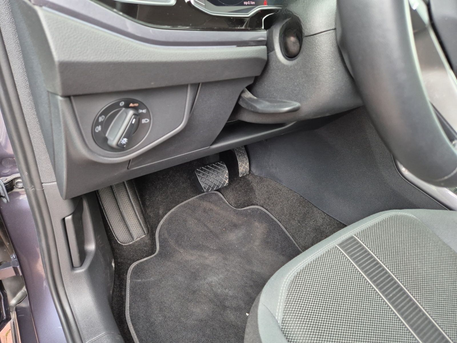 Volkswagen Polo TSI Style DSG Matrix AID ACC PDC SH LM foto 24