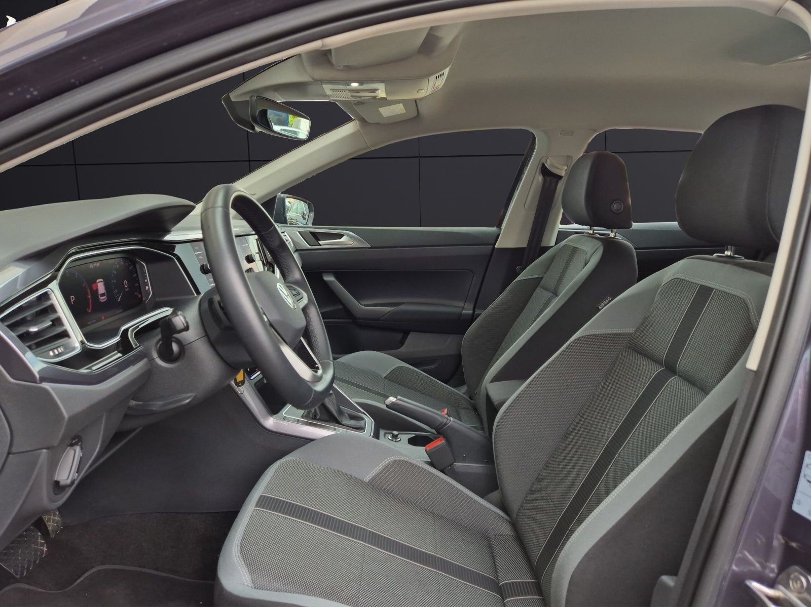 Volkswagen Polo TSI Style DSG Matrix AID ACC PDC SH LM foto 10