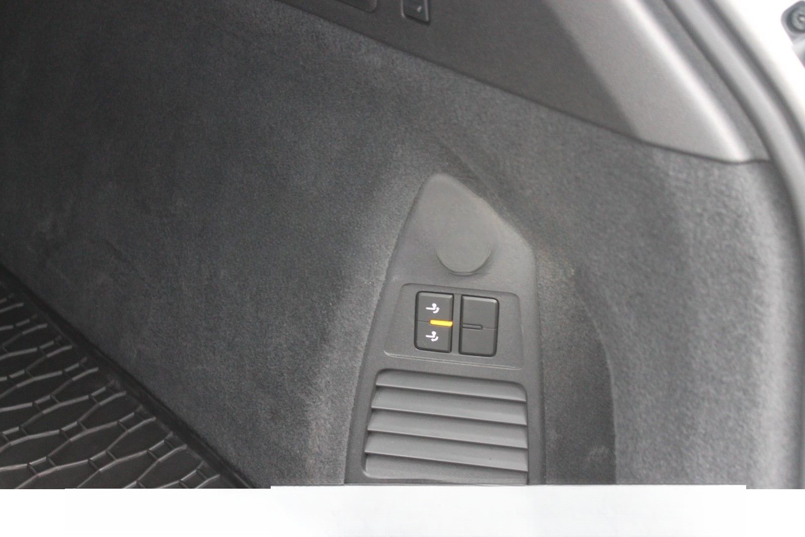 Volkswagen Touareg 3.0 V6 TDI 4MOTION DSG LED AHK RÜKA foto 17