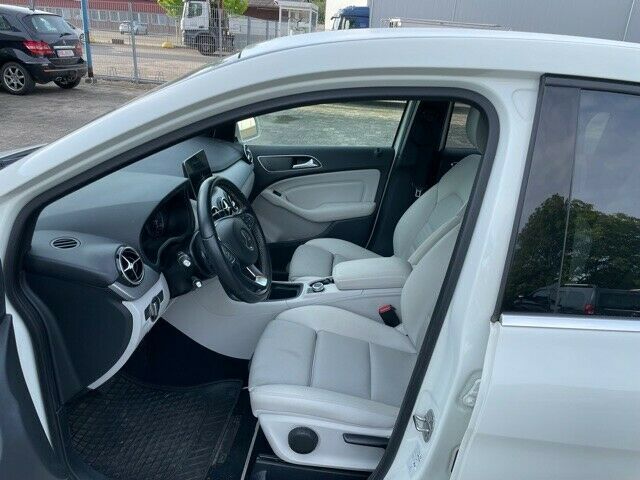 Mercedes-Benz B 220 d DCT Urban LED RFK AHK PTS EURO6 foto 8