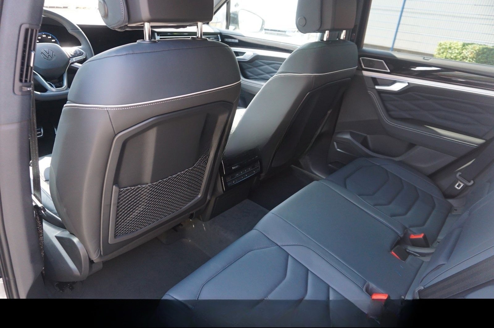 Volkswagen Touareg 3.0 TDI 210 kW 4Motion R-Line Garantie foto 18