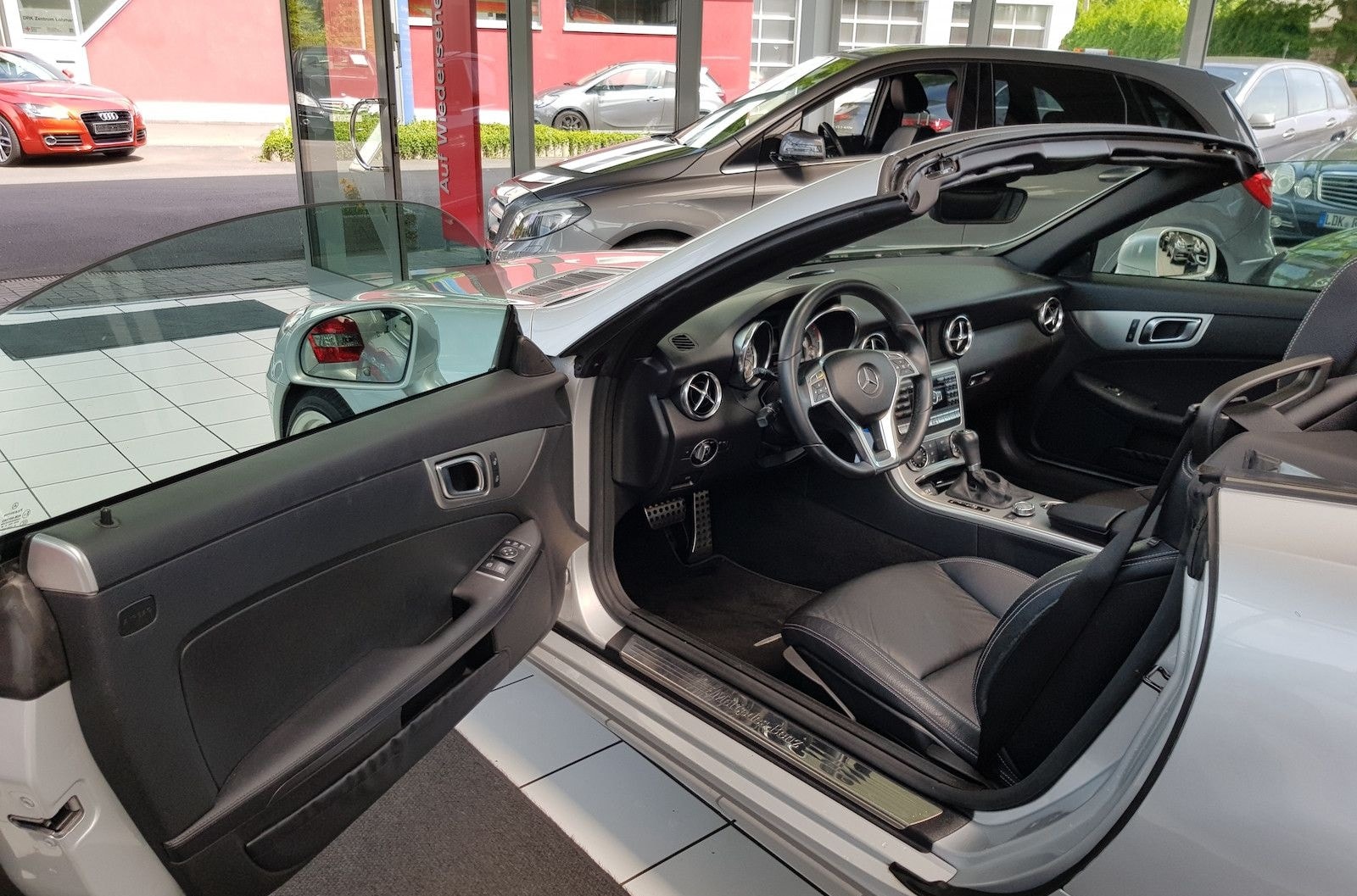 Mercedes-Benz SLK 250 ROADSTER AUTOMATIK SHZ LEDER COMAND foto 6