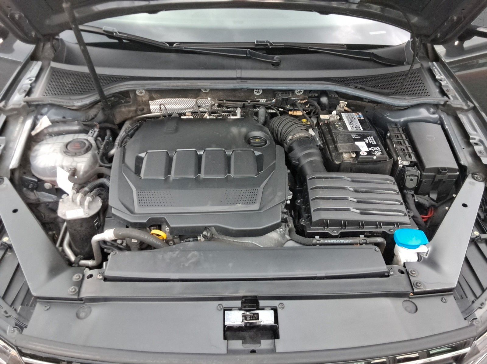 Volkswagen Passat Variant 2.0 TDI ACC,LED,Navi,DAB,APP,Ergo foto 18