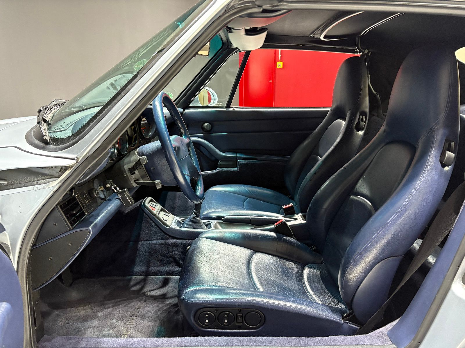 Porsche 993 Carrera 2 Cabrio*Sammlerstück*2.Hand*Dt.Auto foto 17