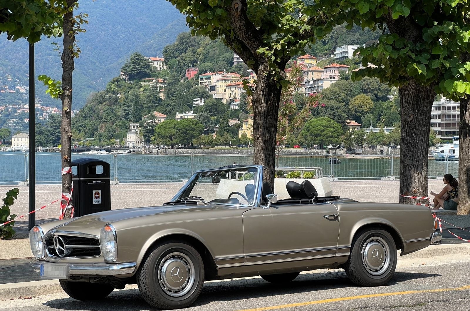 Mercedes-Benz 280 SL foto 1