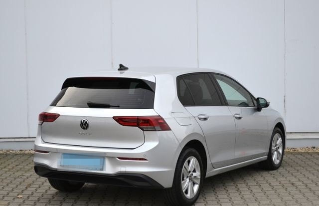 Volkswagen Golf VIII 1.5 TSI Life LED/NAVI+VZE/16-ZOLL/PDC/ foto 3